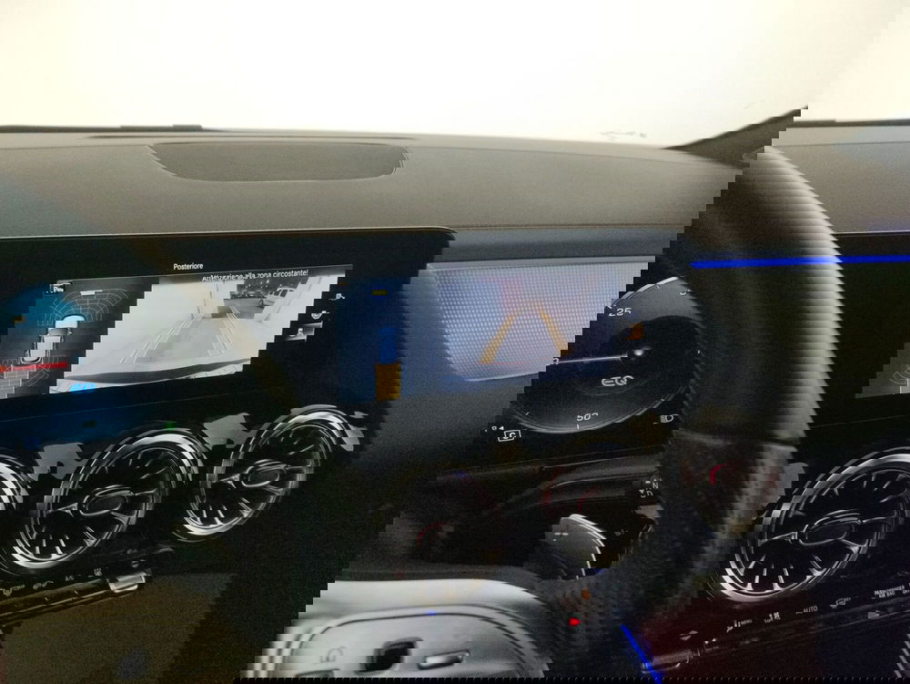 Mercedes-Benz EQA usata a Alessandria (13)