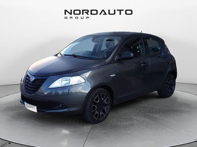 Lancia Ypsilon 1.2 69 CV 5 porte S Momodesign del 2014 usata a San Martino di Lupari