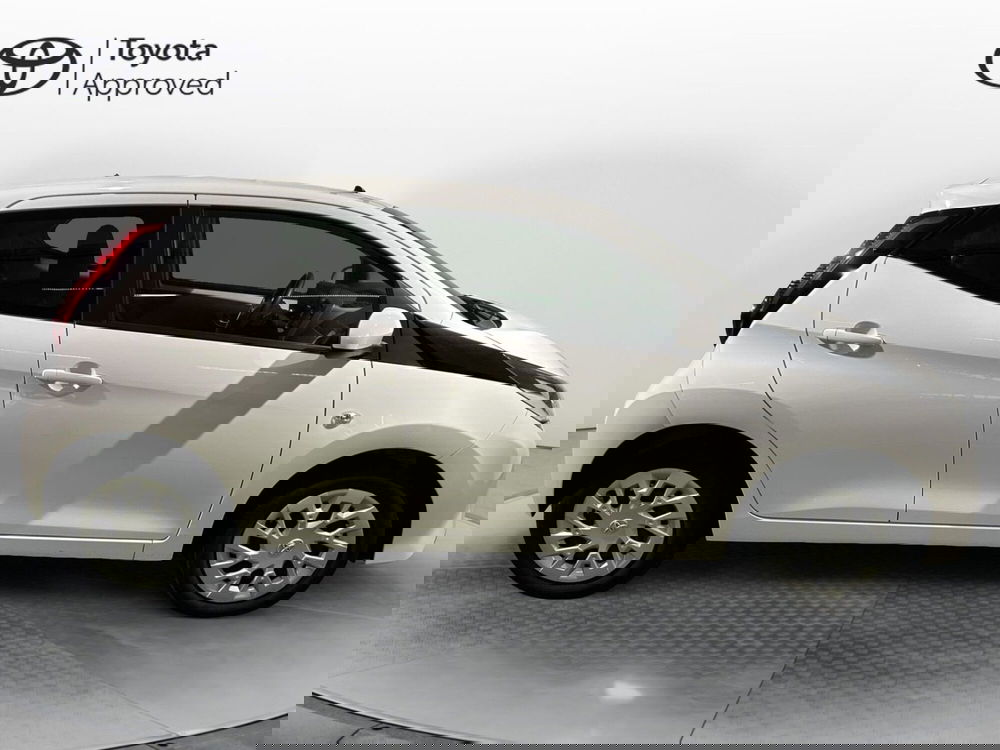 Toyota Aygo usata a Milano (14)