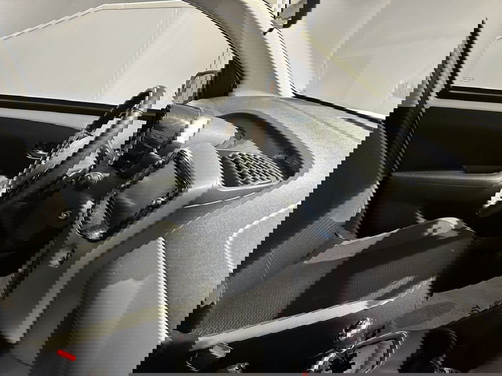 Toyota Aygo usata a Milano (7)