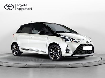 Toyota Yaris 1.5 Hybrid 5 porte Style del 2018 usata a Latina
