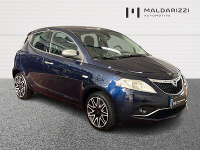 Lancia Ypsilon 1.2 69 CV 5 porte Platinum del 2020 usata a Bari