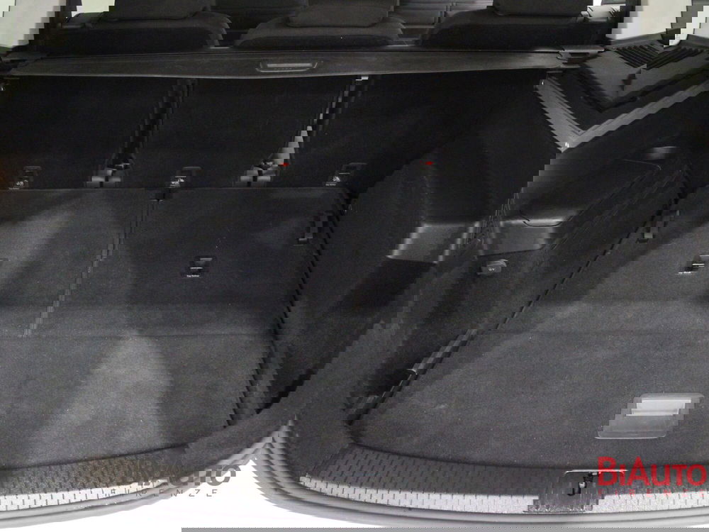 Volkswagen Touran usata a Firenze (9)