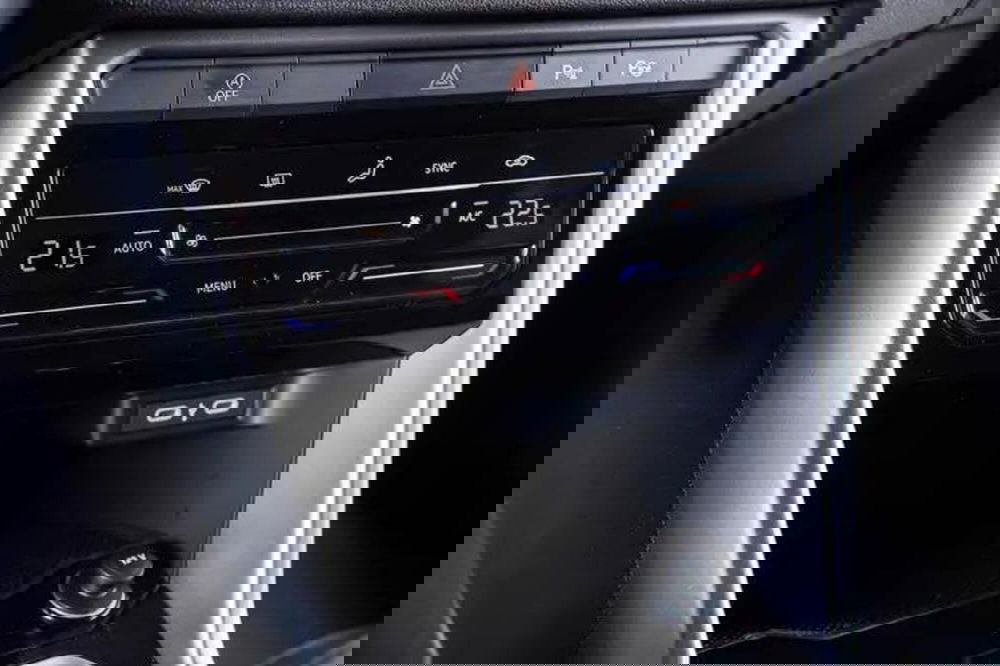 Volkswagen T-Roc usata a Padova (10)