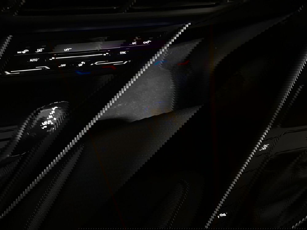 Volkswagen Taigo usata a Padova (13)