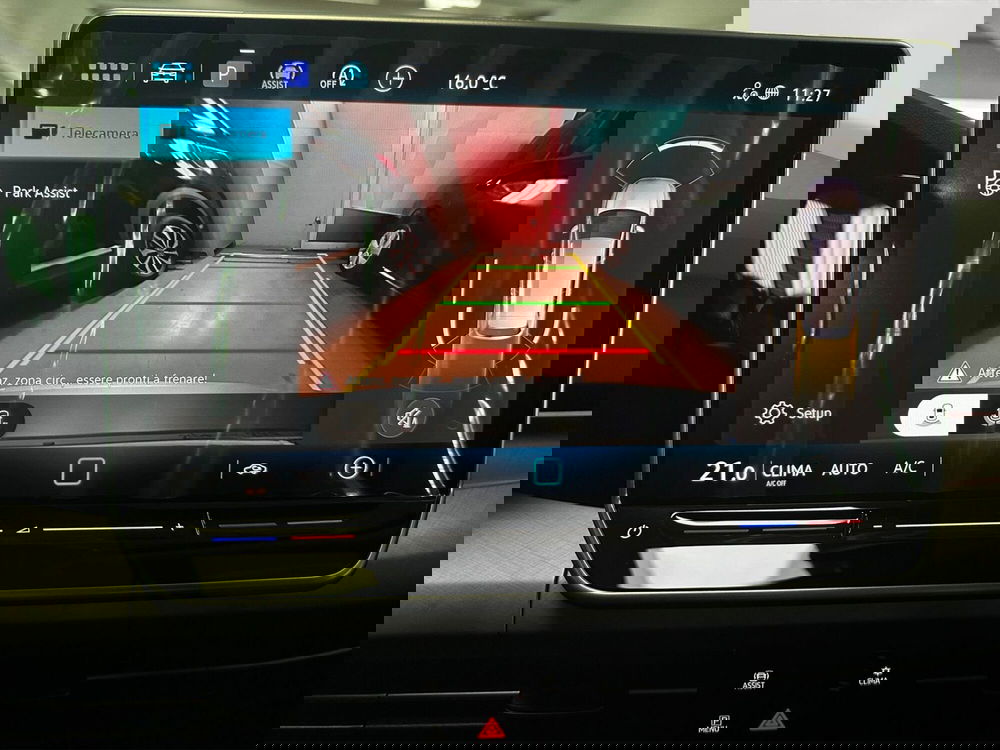 Volkswagen Golf Variant nuova a Padova (11)