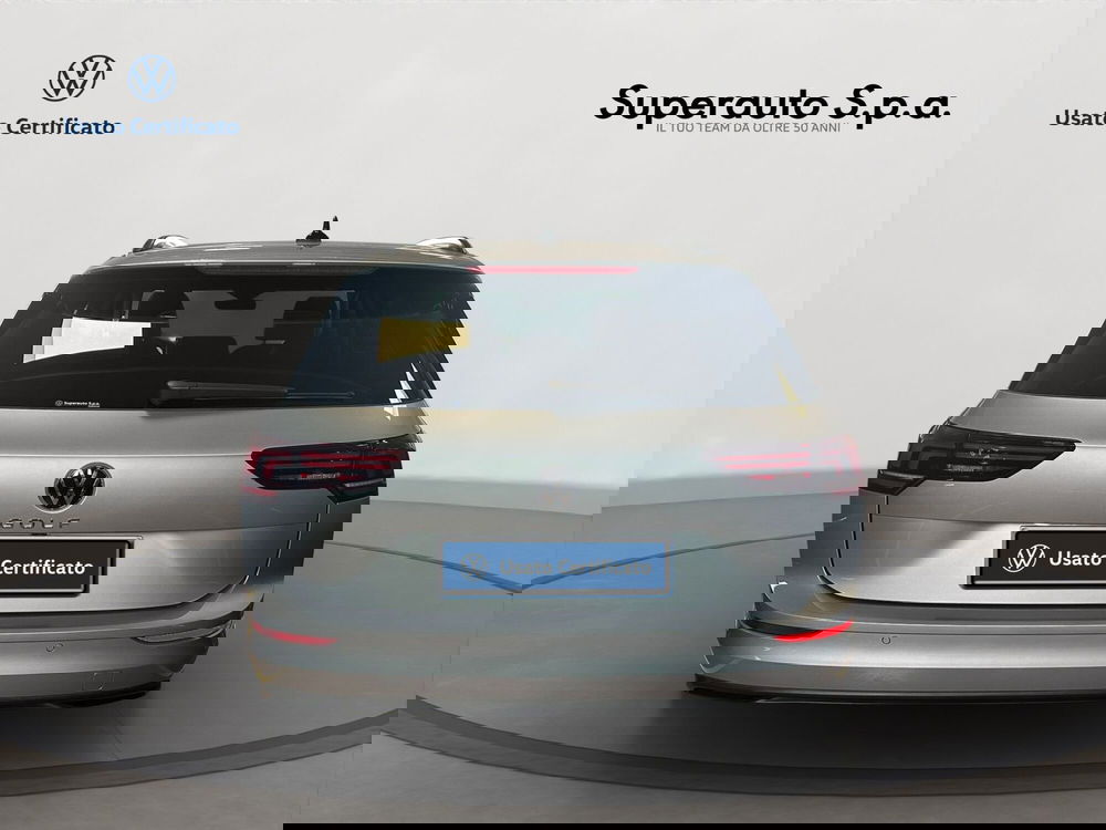 Volkswagen Golf Variant nuova a Padova (5)