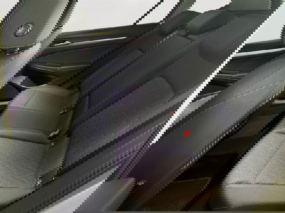 Volkswagen Golf Variant nuova a Padova (8)