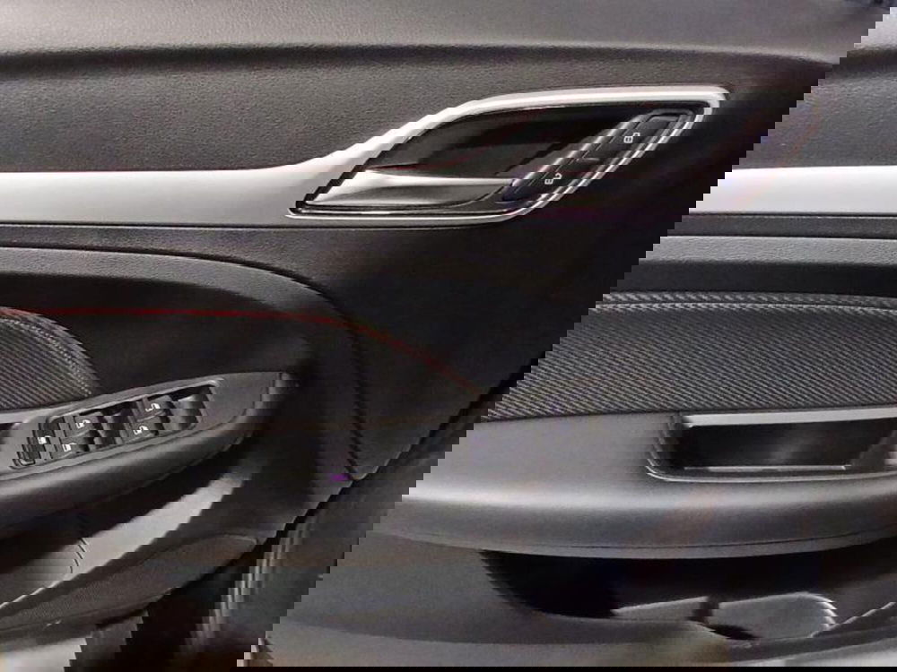 Mg ZS usata a Genova (12)