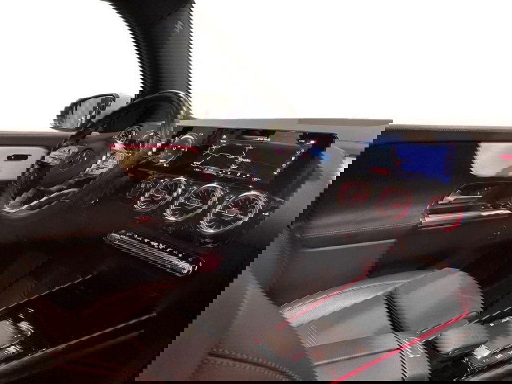 Mercedes-Benz EQA usata a Ancona (12)