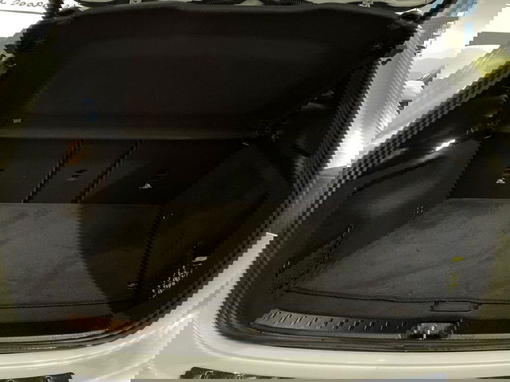 Mercedes-Benz EQA usata a Ancona (7)