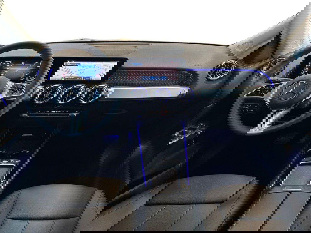 Mercedes-Benz GLB nuova a Rimini (10)