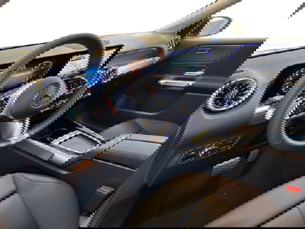 Mercedes-Benz GLB nuova a Rimini (16)