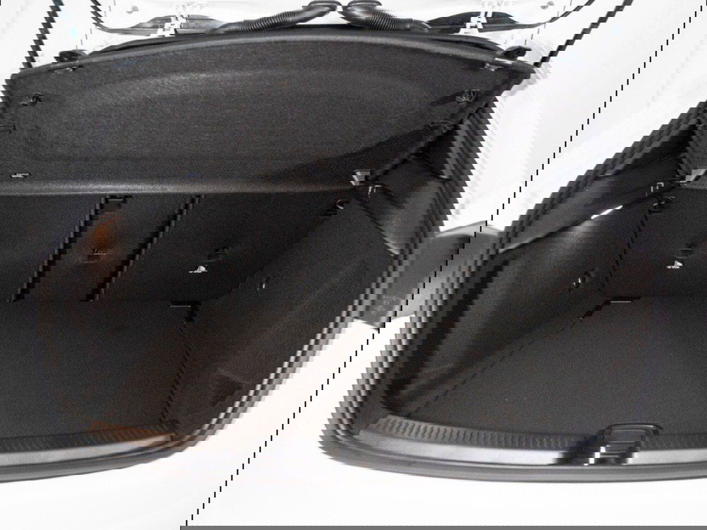 Mercedes-Benz Classe A Sedan nuova a Macerata (10)