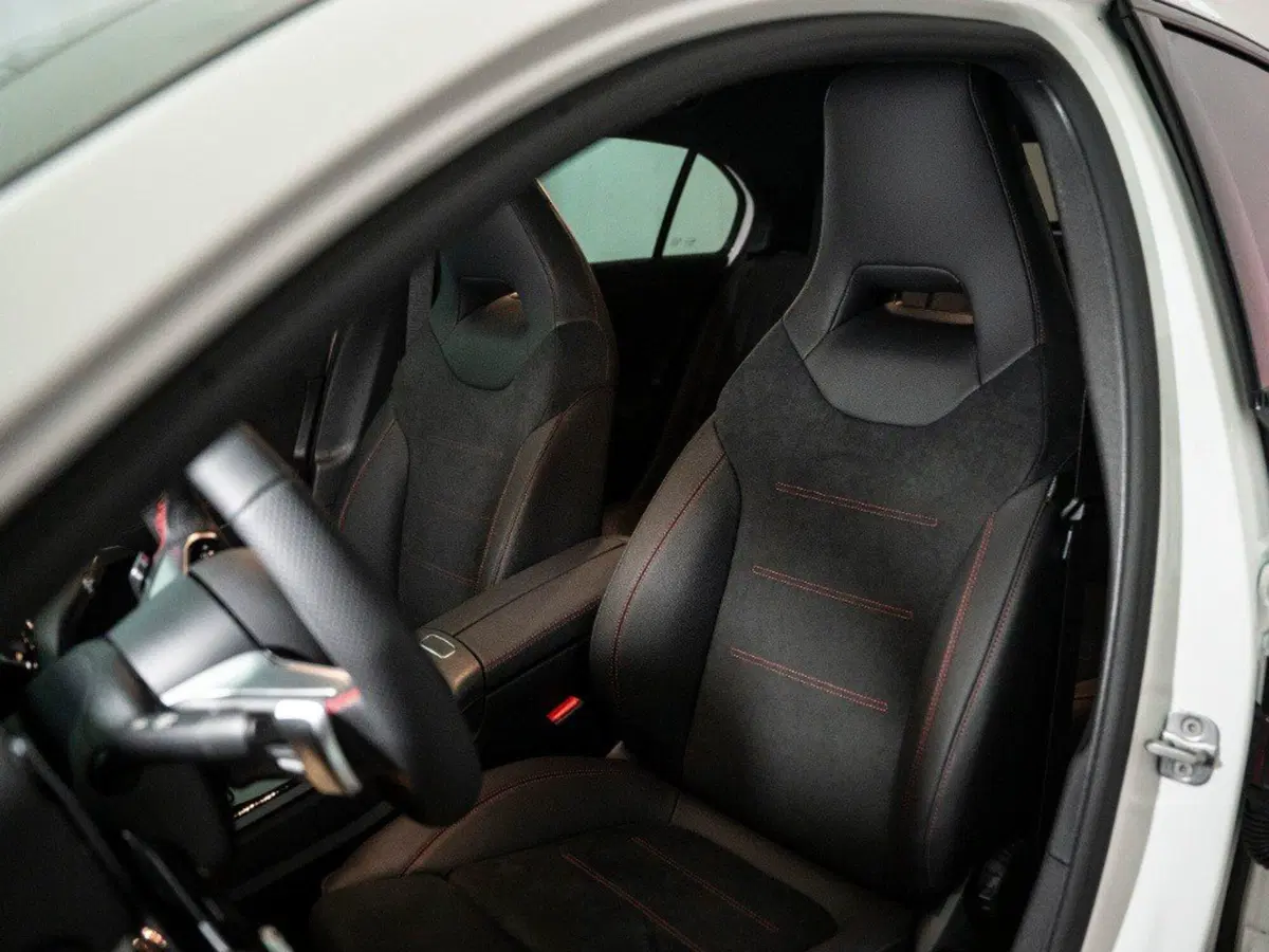 Mercedes-Benz Classe A Sedan nuova a Macerata (11)