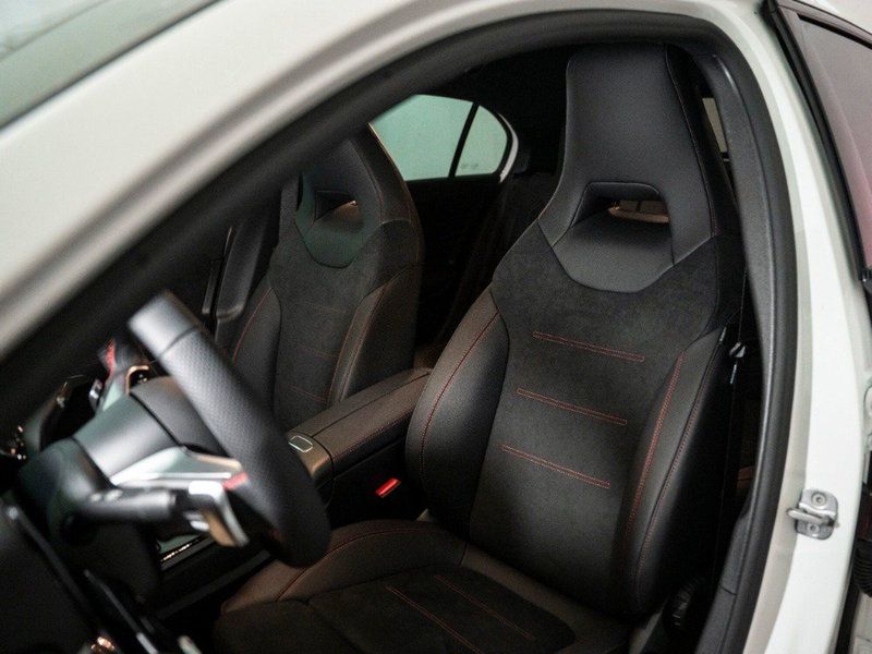 Mercedes-Benz Classe A Sedan nuova a Macerata (11)