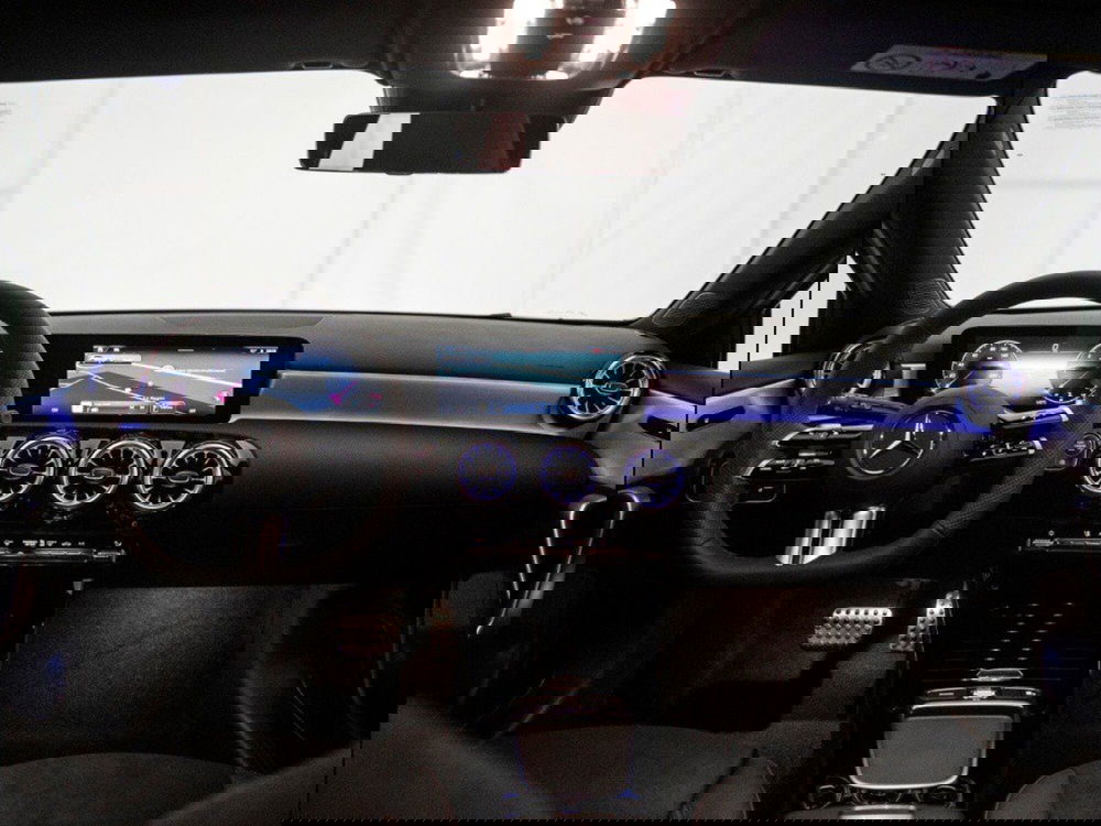 Mercedes-Benz Classe A Sedan nuova a Macerata (14)