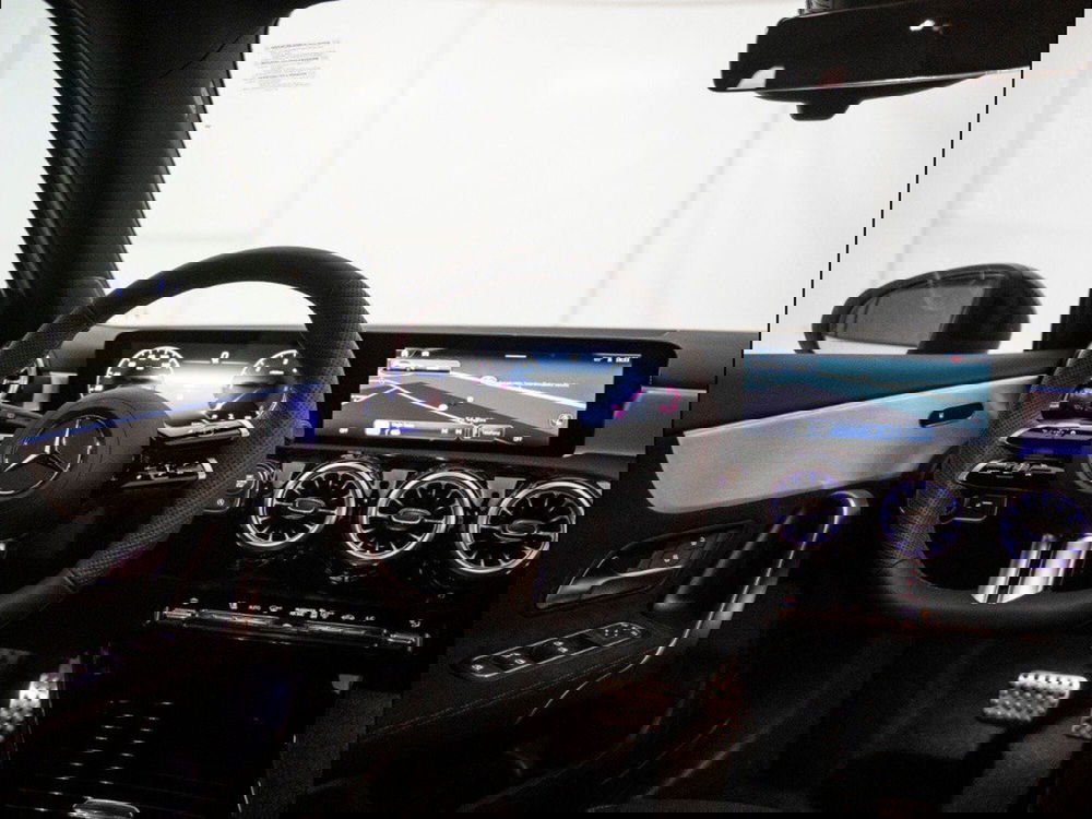 Mercedes-Benz Classe A Sedan nuova a Macerata (15)