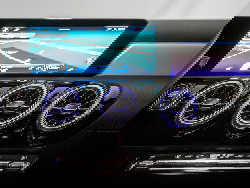 Mercedes-Benz Classe A Sedan nuova a Macerata (16)