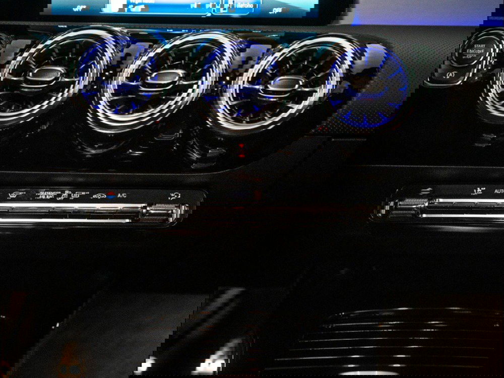 Mercedes-Benz Classe A Sedan nuova a Macerata (18)