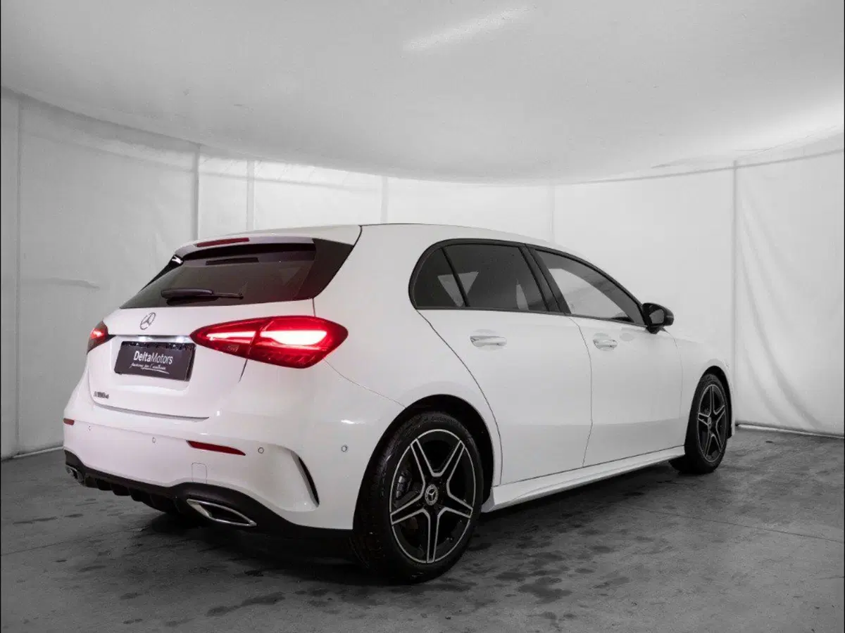 Mercedes-Benz Classe A Sedan nuova a Macerata (4)