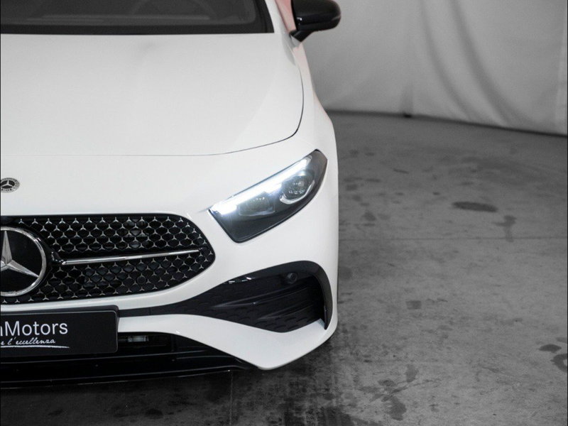 Mercedes-Benz Classe A Sedan nuova a Macerata (6)