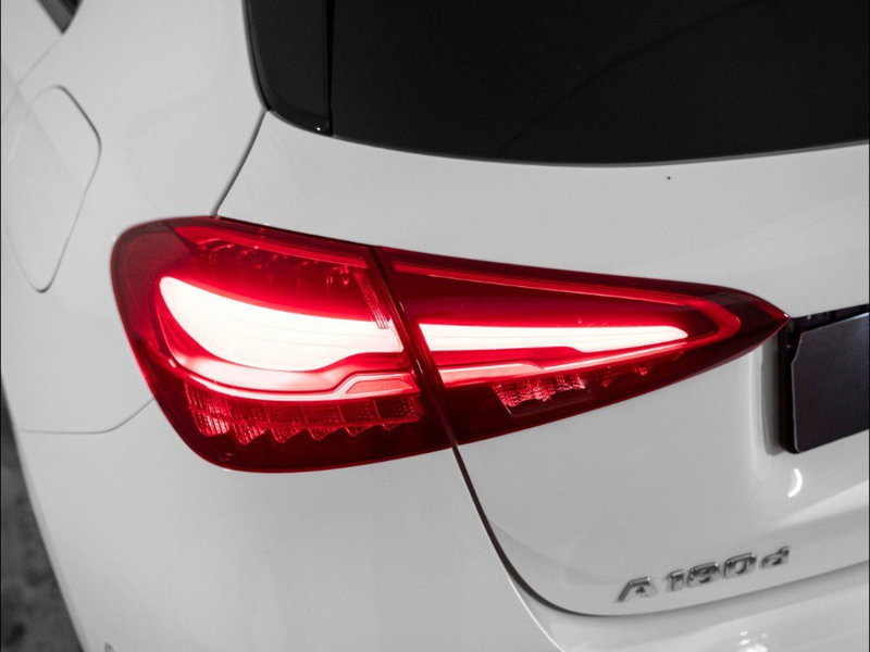 Mercedes-Benz Classe A Sedan nuova a Macerata (8)