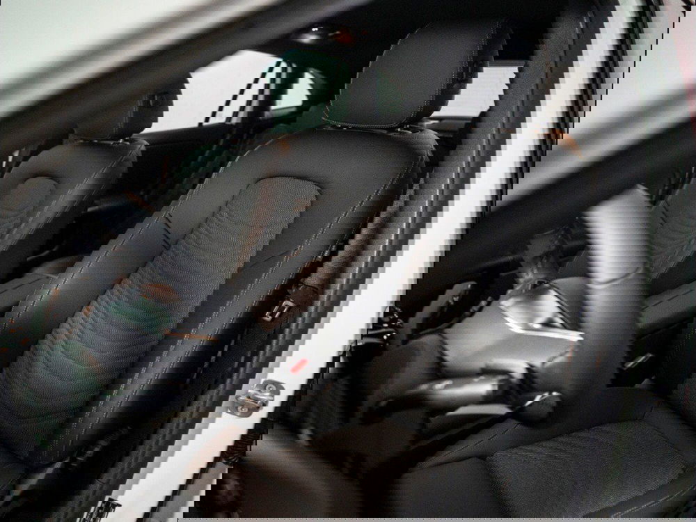 Mercedes-Benz GLA SUV nuova a Macerata (11)