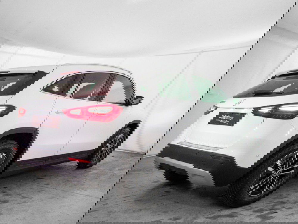 Mercedes-Benz GLA SUV nuova a Macerata (4)