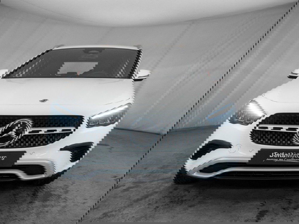 Mercedes-Benz GLA SUV nuova a Macerata (5)