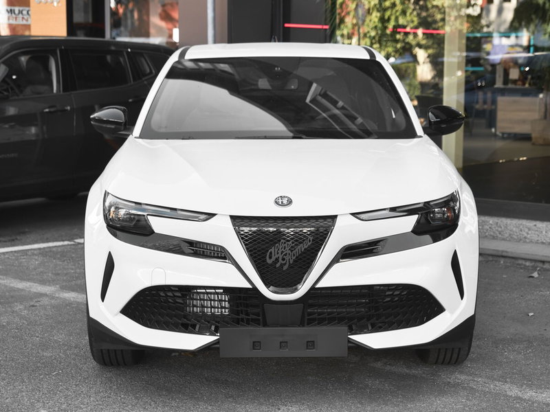 Alfa Romeo Junior nuova a Prato