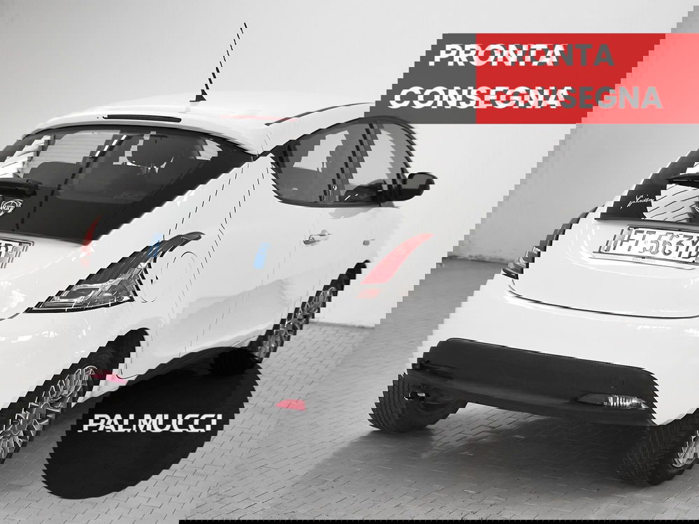 Lancia Ypsilon usata a Prato (3)