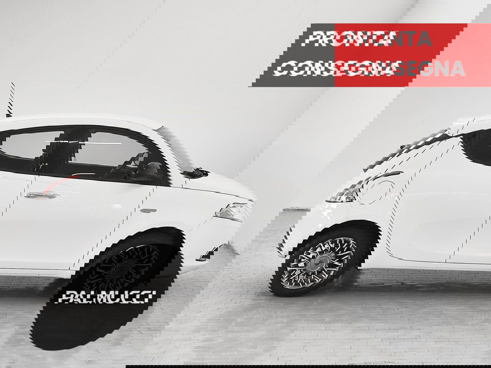 Lancia Ypsilon usata a Prato (4)