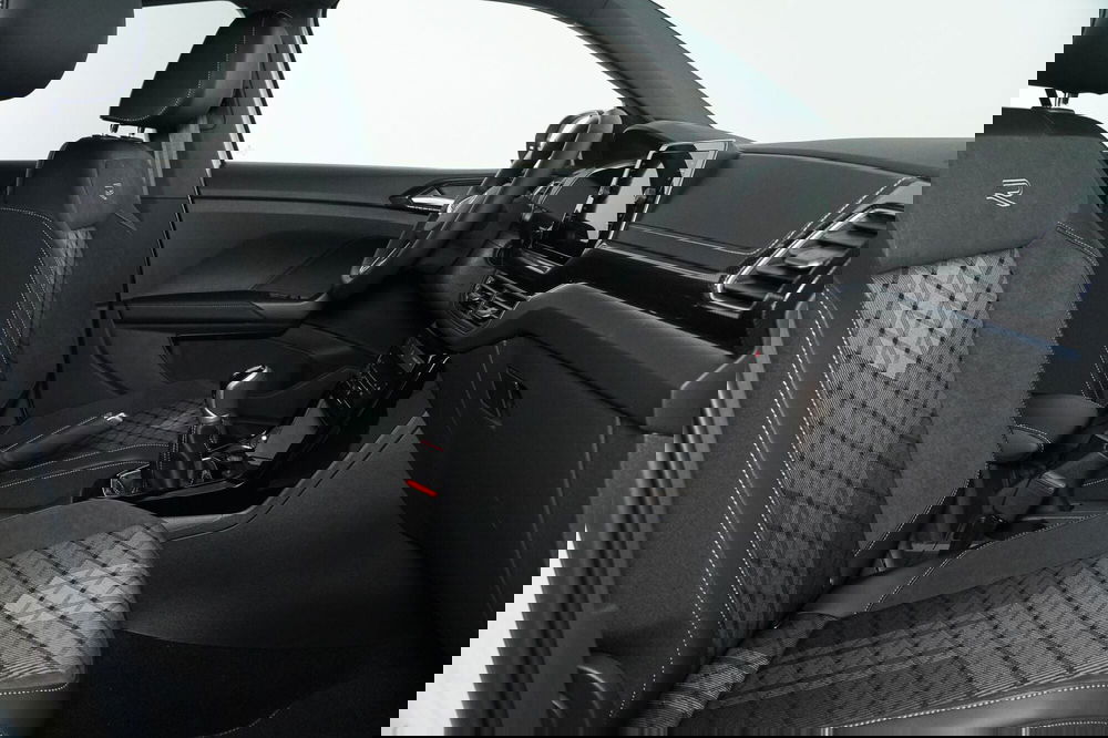 Volkswagen T-Cross nuova a Perugia (11)