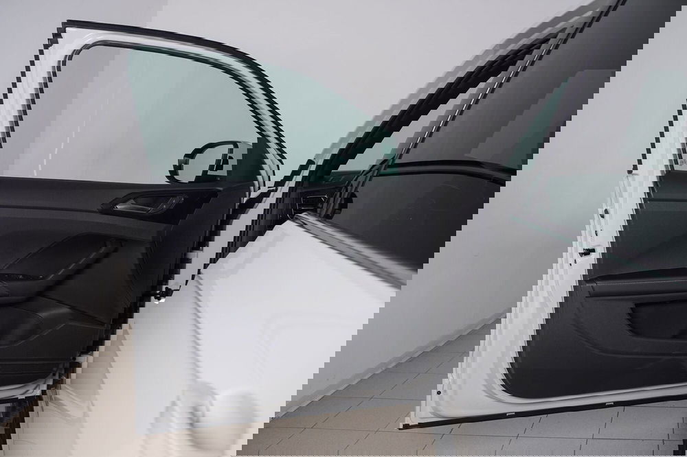 Volkswagen T-Cross nuova a Perugia (14)