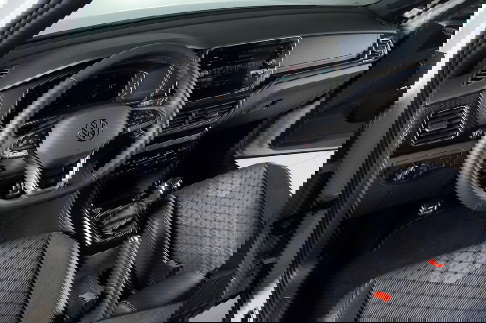 Volkswagen T-Cross nuova a Perugia (15)