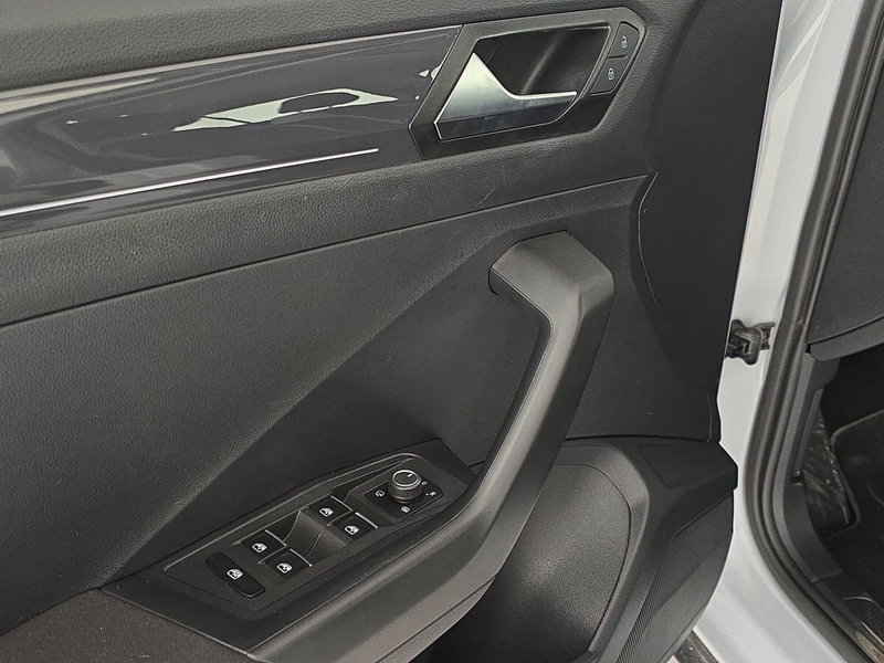 Volkswagen T-Roc usata a Cuneo (16)