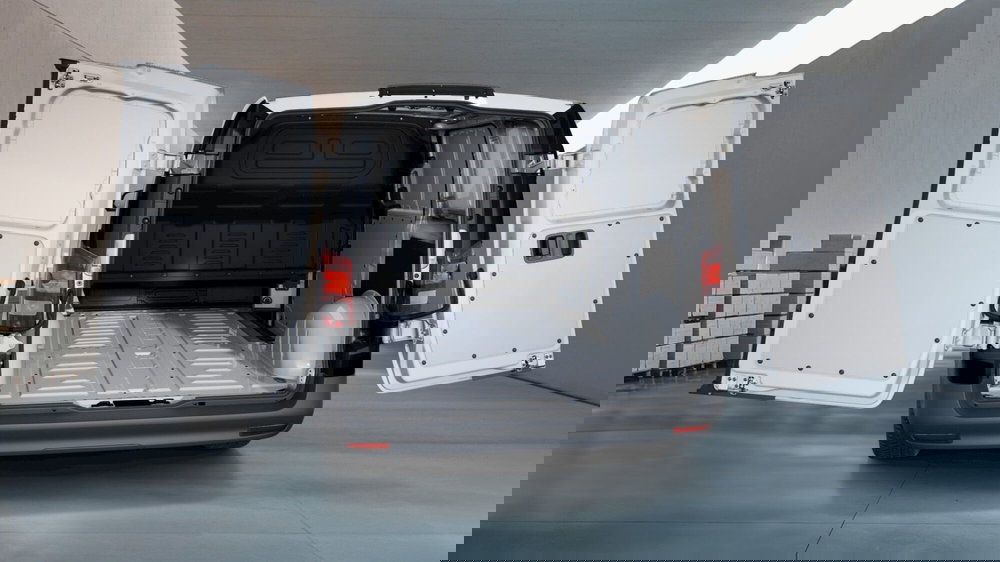 Mercedes-Benz Vito nuova a Milano (8)