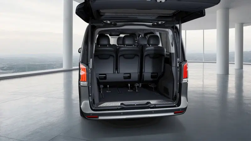 Mercedes-Benz Classe V nuova a Milano (8)
