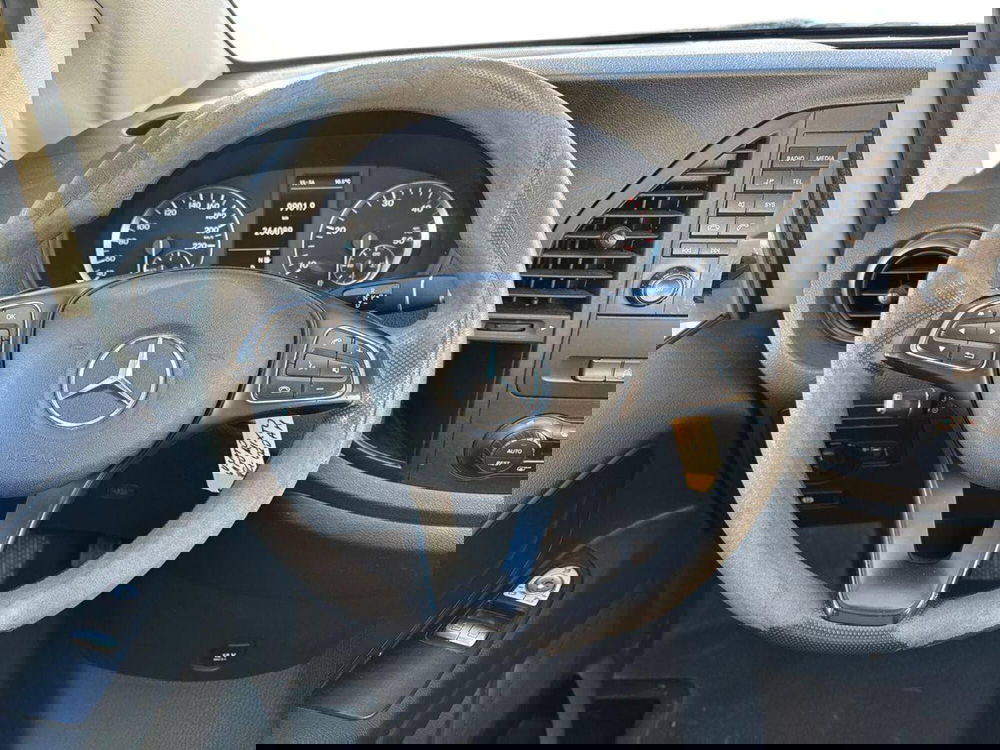 Mercedes-Benz Vito usata a Milano (11)
