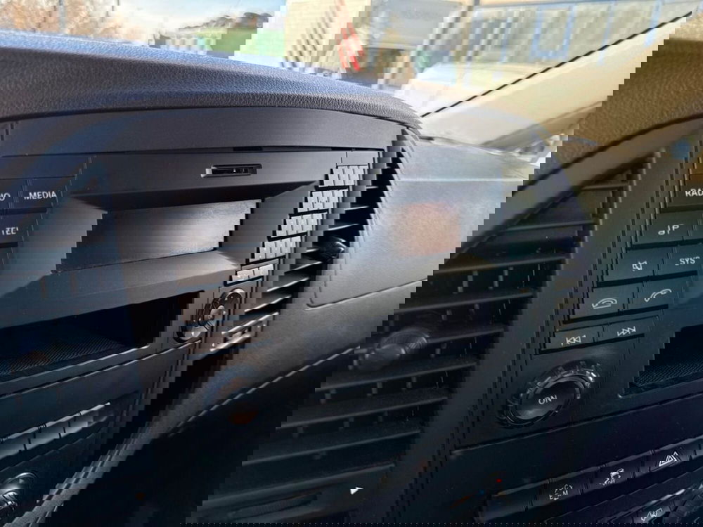 Mercedes-Benz Vito usata a Milano (12)