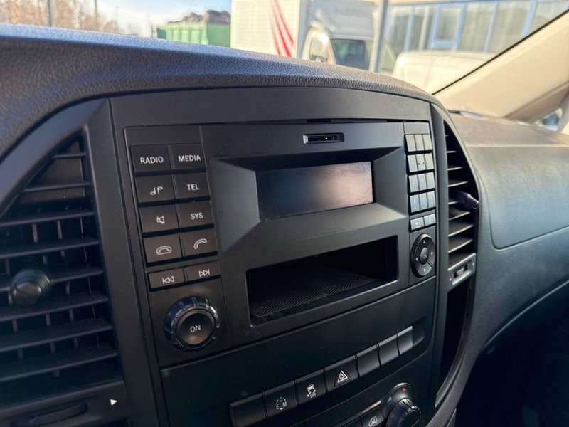 Mercedes-Benz Vito usata a Milano (12)