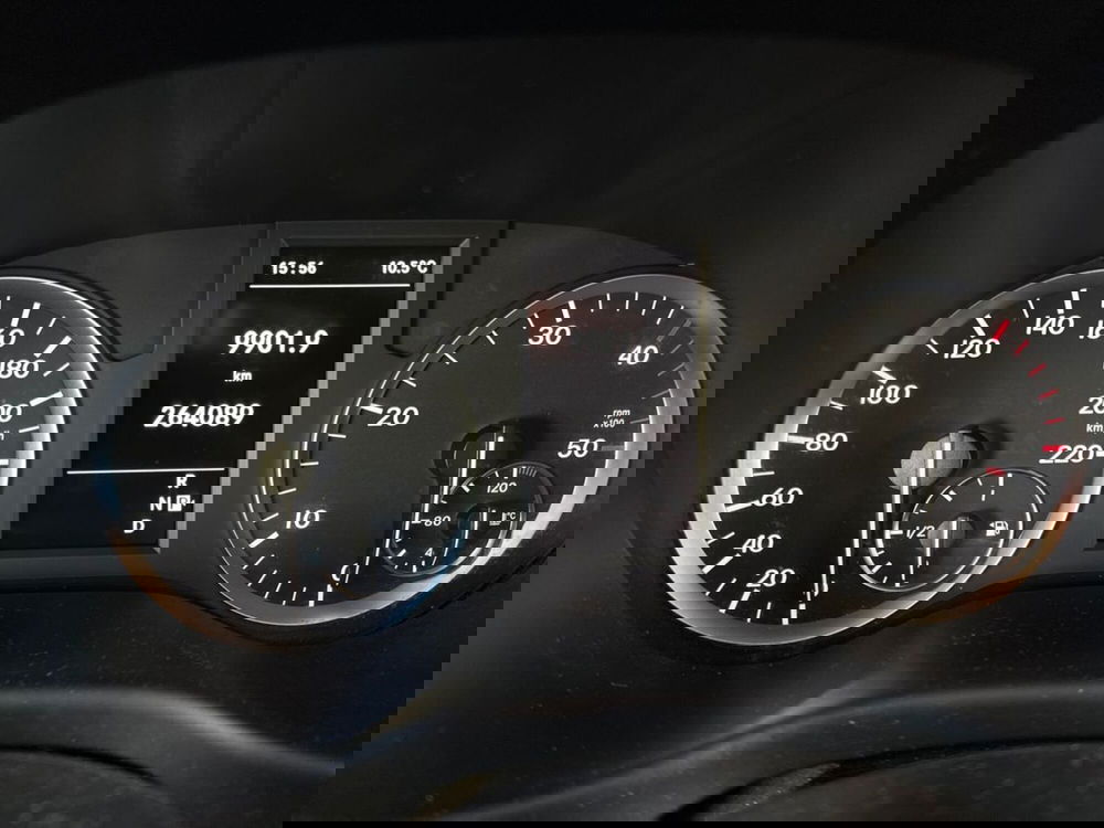 Mercedes-Benz Vito usata a Milano (13)