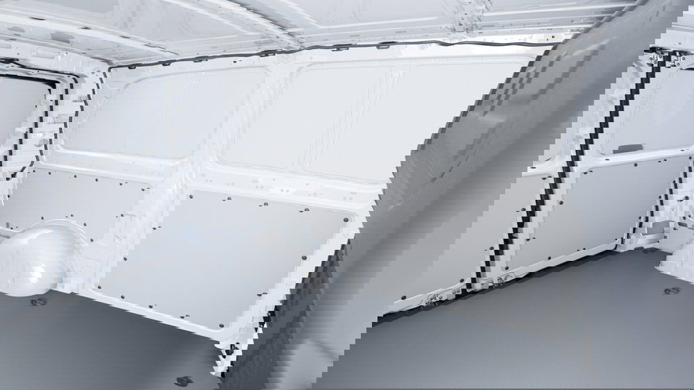 Mercedes-Benz Vito nuova a Milano (7)