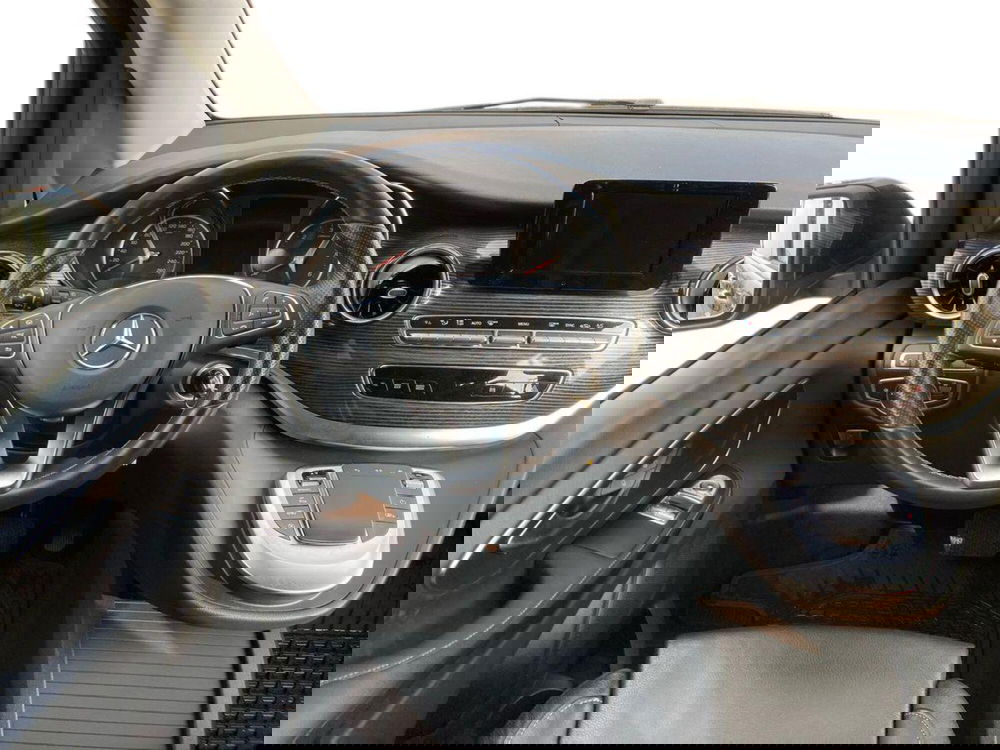 Mercedes-Benz Classe V usata a Milano (11)