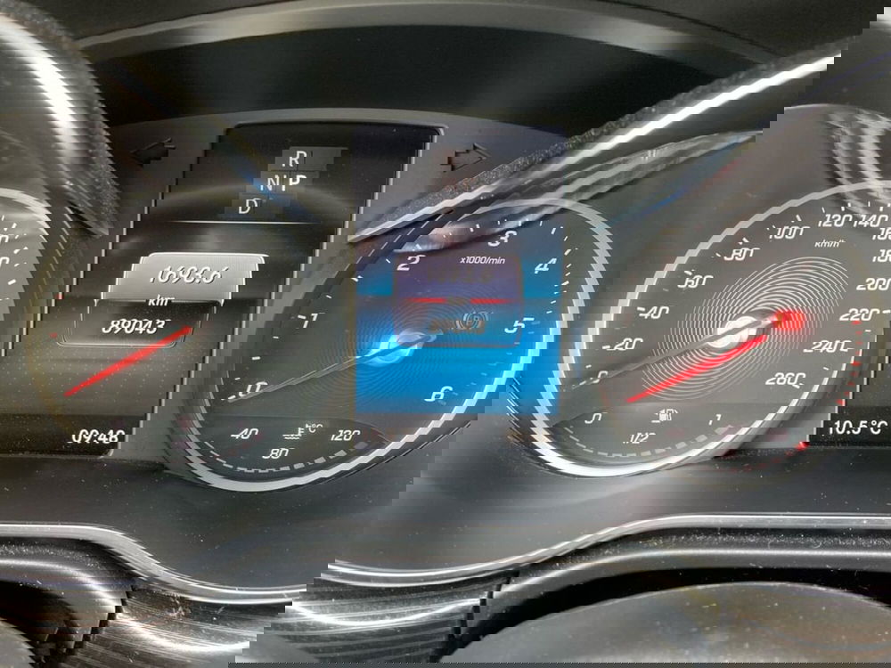 Mercedes-Benz Classe V usata a Milano (13)