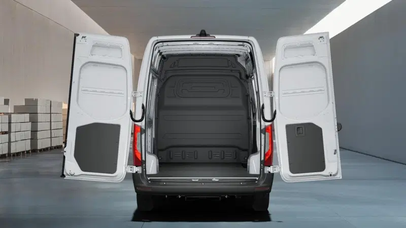 Mercedes-Benz Sprinter nuova a Milano (6)