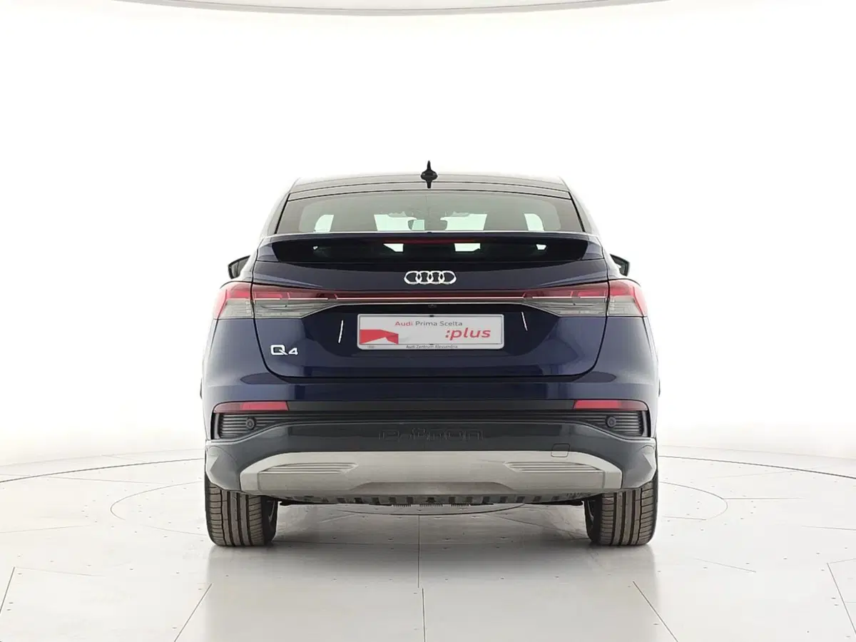Audi Q4 Sportback usata a Cuneo (5)