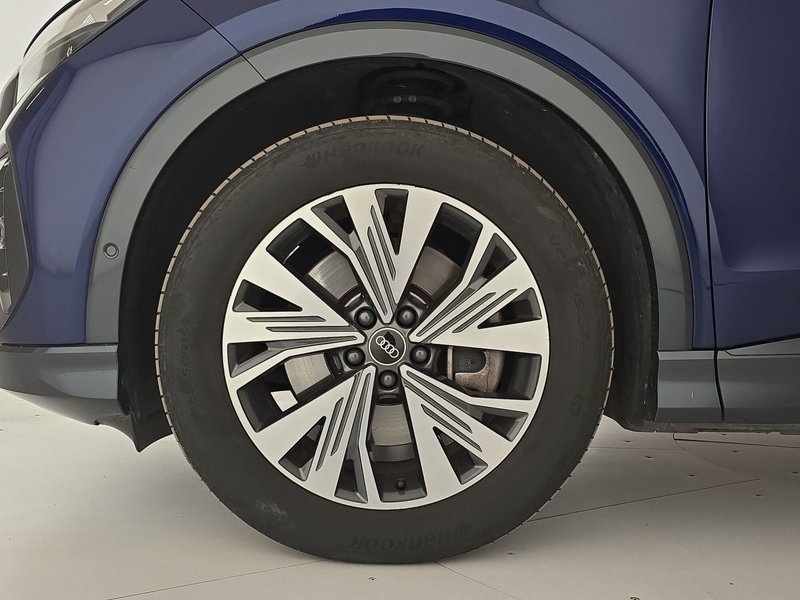 Audi Q4 Sportback usata a Cuneo (7)