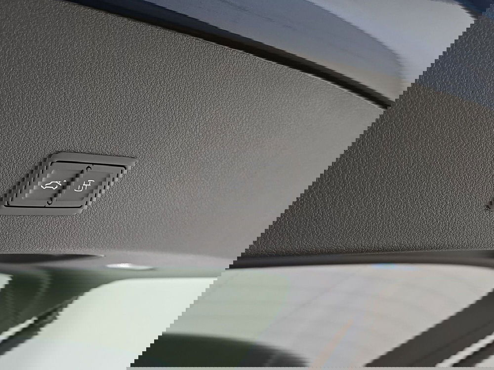 Audi e-tron usata a Asti (10)